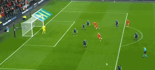 1697412575651096491.gif 二比零.gif